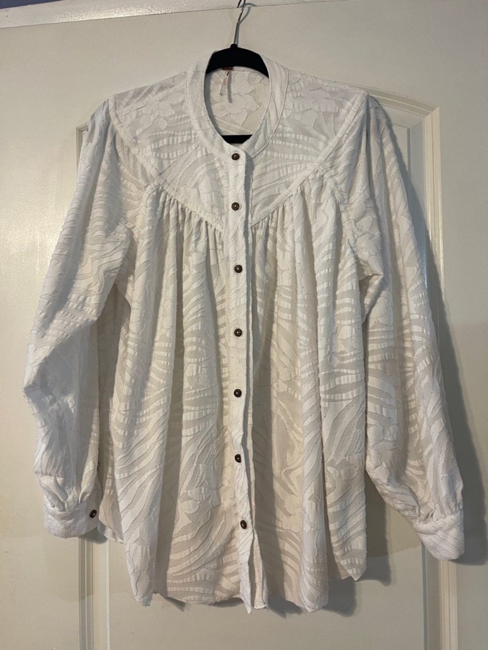 Free People White Button-Down Textured Long-Sleeve Shirt